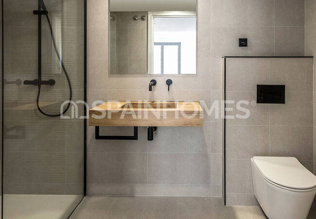 Elegante Apartamento Con Piscina Y Balcón En Barcelona 9