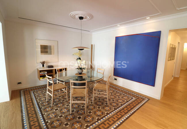 Apartments in a Renovated Building Near the Sea in Barcelona 11