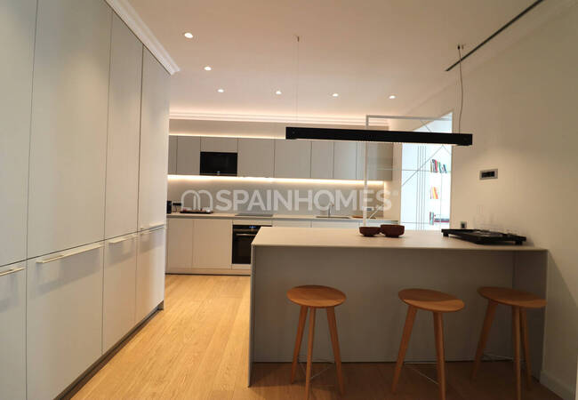 Apartments in a Renovated Building Near the Sea in Barcelona 13