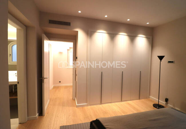 Apartments in a Renovated Building Near the Sea in Barcelona 18
