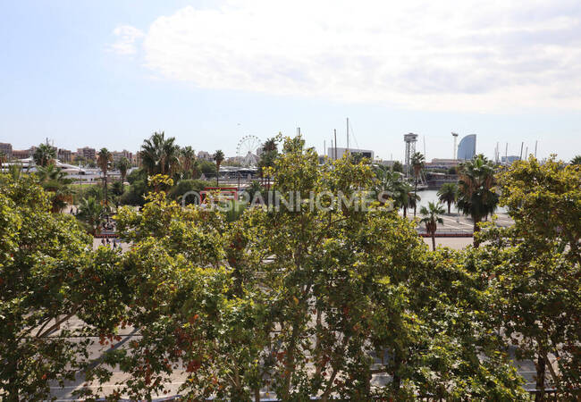 Apartments in a Renovated Building Near the Sea in Barcelona 23