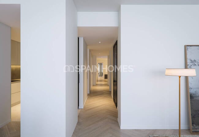 Renovated Flat in a Prime Location in Eixample Barcelona 12