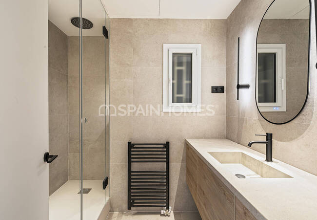 Piso Moderno Cerca De La Avenida Diagonal En Les Corts 17