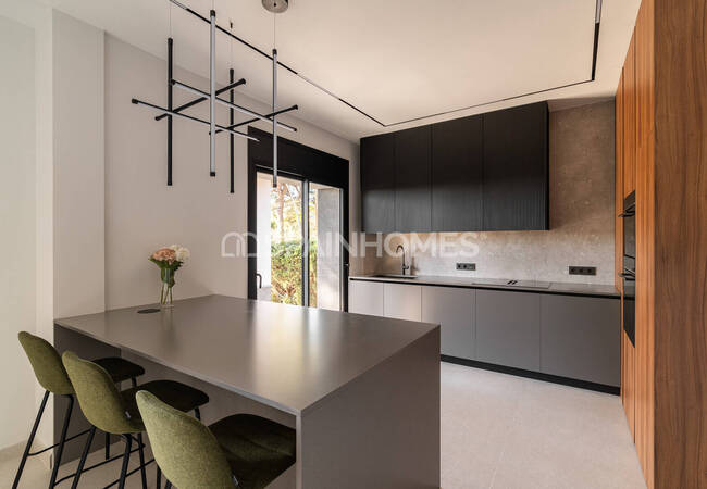 Barselona Castelldefels'te Özel Havuzlu 5 Odalı Villa 13