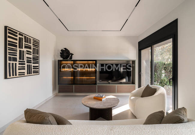 Barselona Castelldefels'te Özel Havuzlu 5 Odalı Villa 8