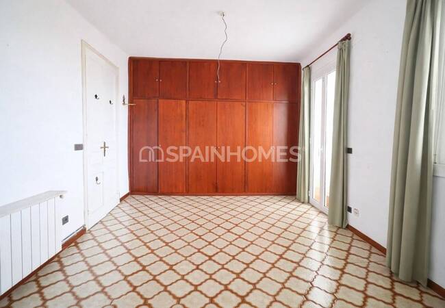 Barcelona Sitges'te Plaja Yürüme Mesafesinde 1+1 Daire 12