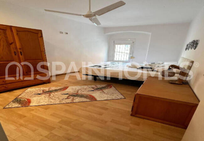 Buildings with Approved Planning and Rental Income in Barcelona 6
