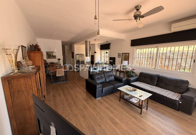 Barselona Sitges'te Havuzlu Sitede Deniz Manzaralı Villa 16