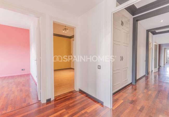 Appartement Op Een Tussenverdieping Vlakbij Het Strand In Barcelona 6
