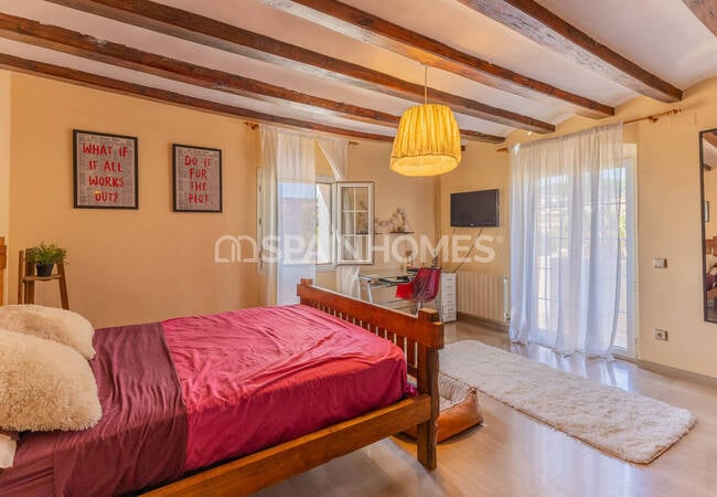 Teià Barcelona’da Özel Havuzlu ve Kapalı Otoparklı Şık Villa 28