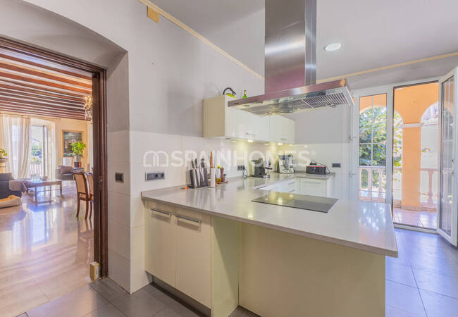 Teià Barcelona’da Özel Havuzlu ve Kapalı Otoparklı Şık Villa 18