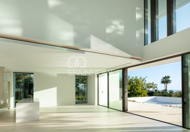 Modern Villas with Pool in a Prestigious Area of Benahavis 21