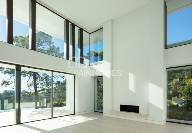 Modern Villas with Pool in a Prestigious Area of Benahavis 16