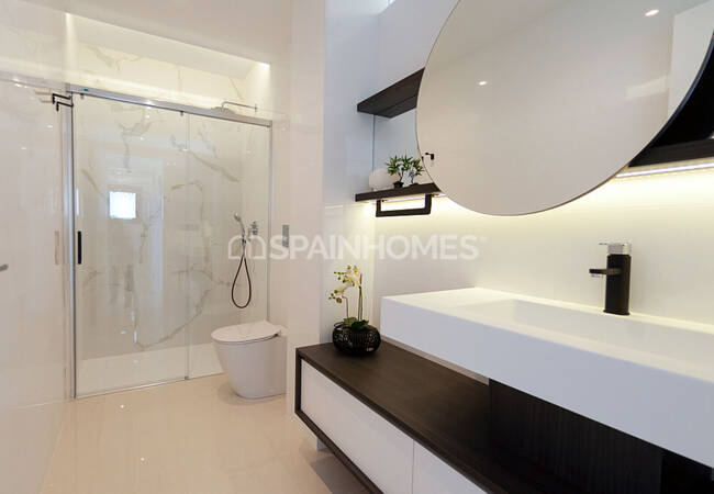 Sea View Apartments with Pool in Gated Complex in Guardamar Del Segura