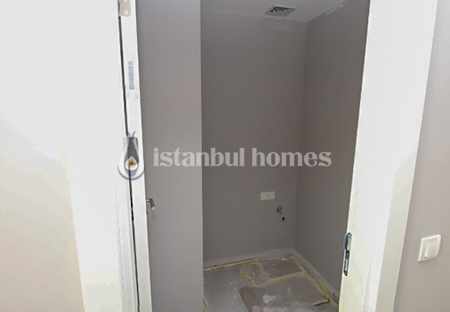 Luminous Apartments with Full-length Windows in Kartal 21