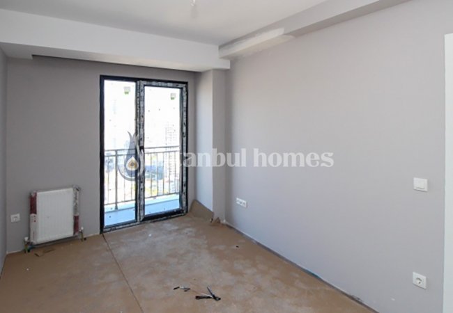 Luminous Apartments with Full-length Windows in Kartal 22