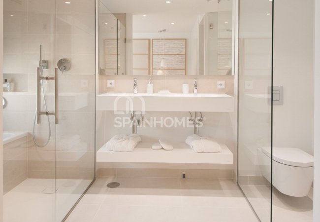 Beautifully Styled Contemporary Apartments in Fuengirola 29