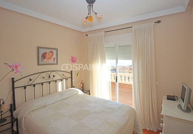 Benalmadena'da Avantajlı ve Yüksek Konumda Müstakil Villa 34