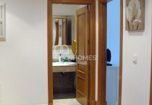 Marbella House Close to the Sandy Beaches of Los Monteros 13