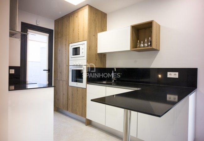 Affordably Priced New Semi-detached Houses in Orihuela Costa 12