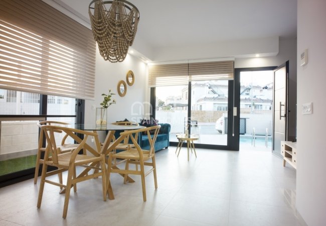 Affordably Priced New Semi-detached Houses in Orihuela Costa 13