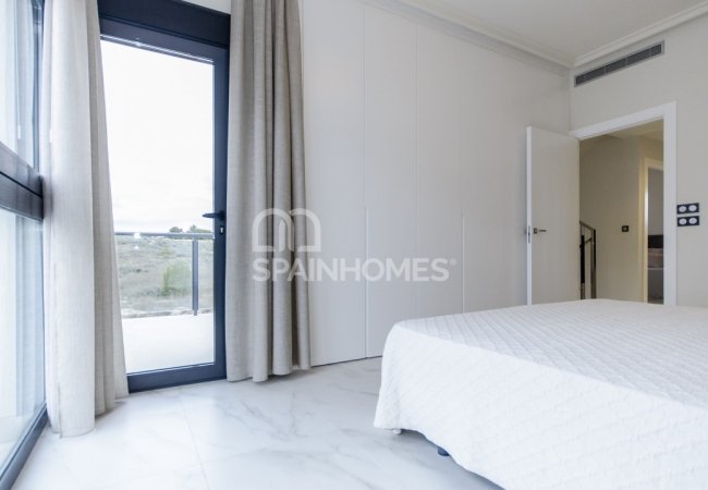 Современная Вилла с 4-мя Спальнями в Касталье, Аликанте 30