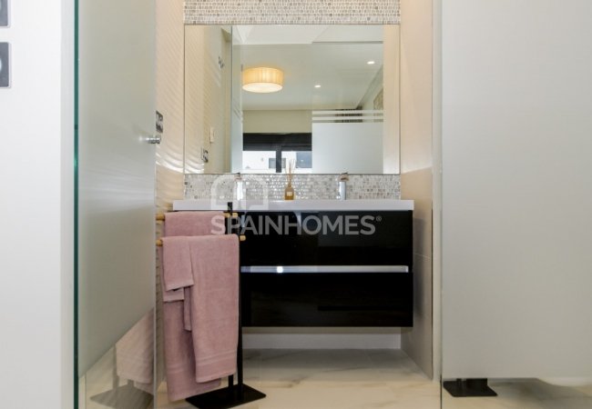 Современная Вилла с 4-мя Спальнями в Касталье, Аликанте 35