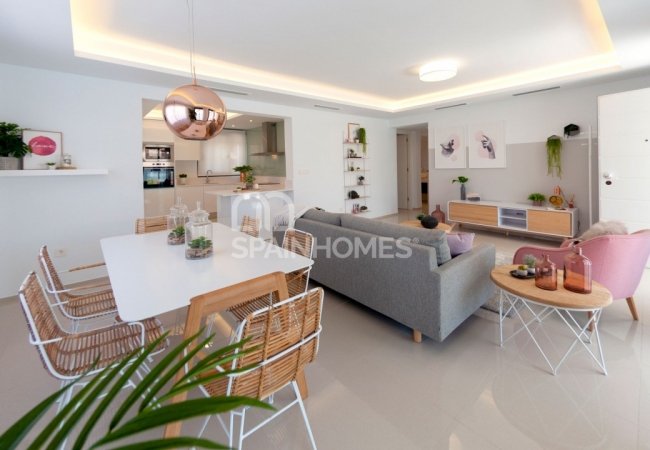 Benijófar Özel Havuzlu ve Bahçeli Çağdaş Villa 4