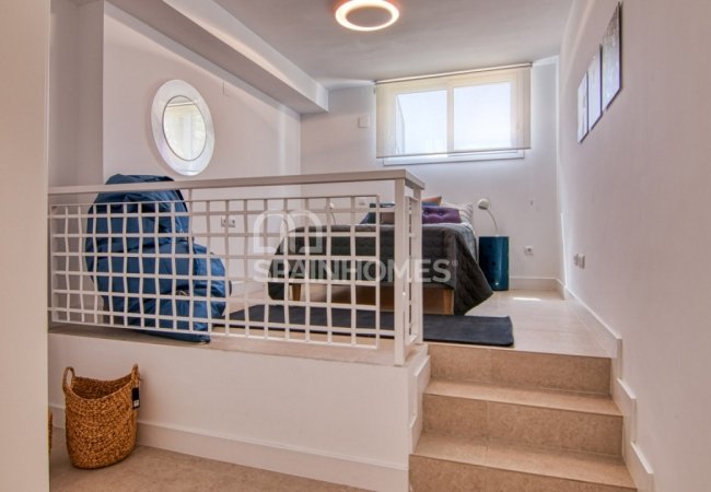 Benalmádena'da Sahile Yakın Lüks Evler 12