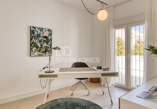 Benalmádena'da Sahile Yakın Lüks Evler 14