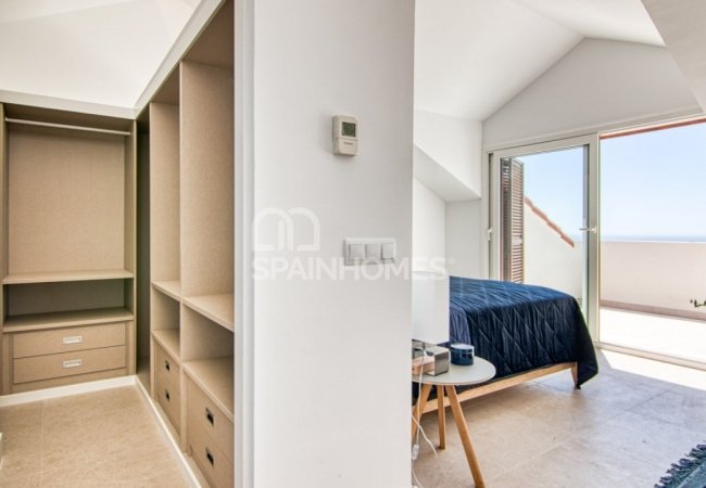 Benalmádena'da Sahile Yakın Lüks Evler 20