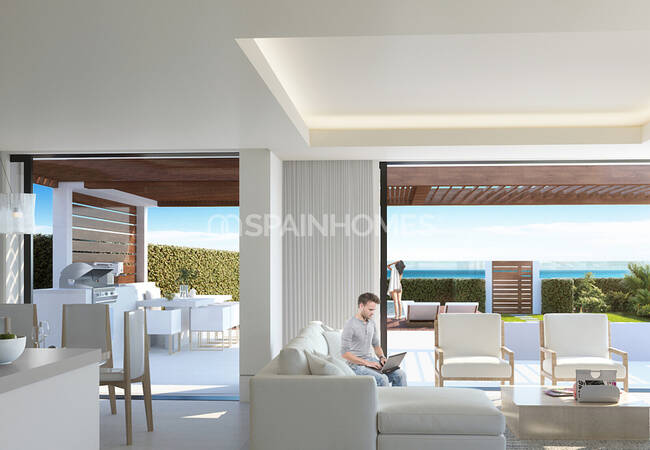 Luxurious Villas with Direct Access to Beach in Estepona 7