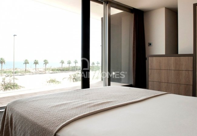 Alicante’de Panoramik Deniz Manzaralı Müstakil Villa 30