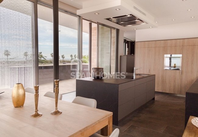 Alicante’de Panoramik Deniz Manzaralı Müstakil Villa 16