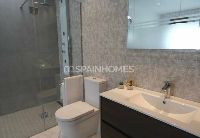 Excellent Villas with a Private Garden and Swimming Pool in Orihuela
