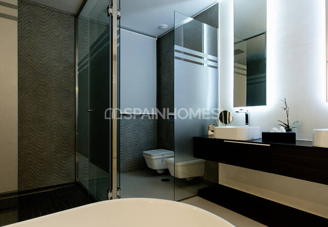 Excellent Villas with a Private Garden and Swimming Pool in Orihuela