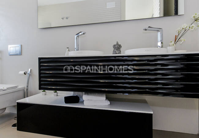 Excellent Villas with a Private Garden and Swimming Pool in Orihuela