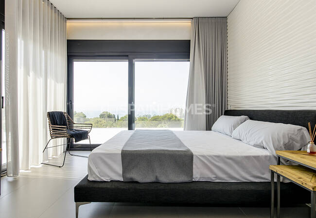 Excellent Villas with a Private Garden and Swimming Pool in Orihuela