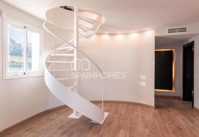 Exclusive Villa with High Quality Finishes in Costa Del Sol