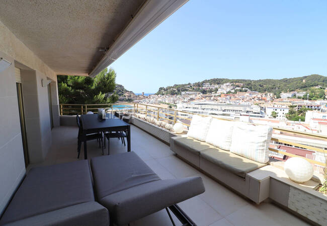 شقة بإطلالة بانورامية على البحر الأبيض المتوسط في جيرونا 25