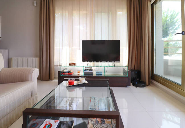 شقة بإطلالة بانورامية على البحر الأبيض المتوسط في جيرونا 8