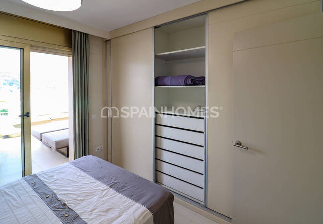 شقة بإطلالة بانورامية على البحر الأبيض المتوسط في جيرونا 13