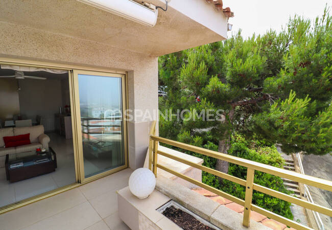 شقة بإطلالة بانورامية على البحر الأبيض المتوسط في جيرونا 24