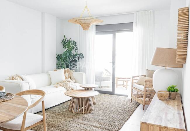 Luxurious Beach Front Apartments in a Unique Location in Almunecar 12