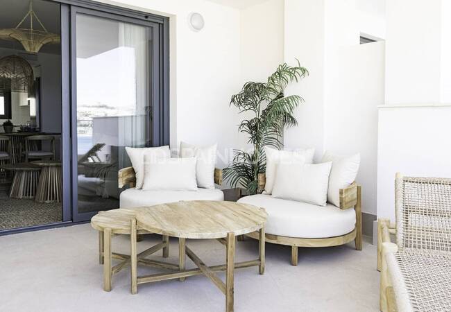 Luxurious Beach Front Apartments in a Unique Location in Almunecar 18