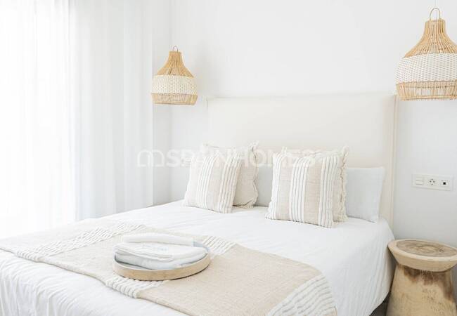 Luxurious Beach Front Apartments in a Unique Location in Almunecar 19