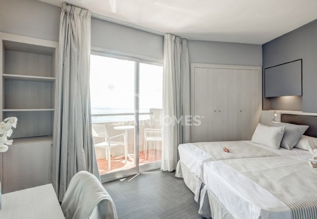 Rental Income Guaranteed Beachfront Hotel Room in Fuengirola 8