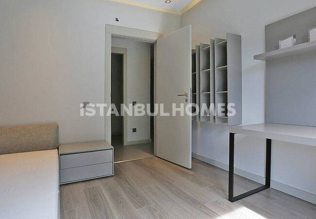 Esenyurt'ta Mükemmel Peyzajlı Lüks Sitede Satılık Daireler 30