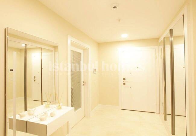 Luxuriöse Wohnungen In Istanbul Bahcesehir Mit Seeblick 35