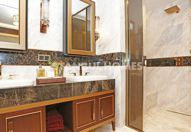 Zeytinburnu'nda Özel Marina ve Deniz Manzaralı Daireler 34